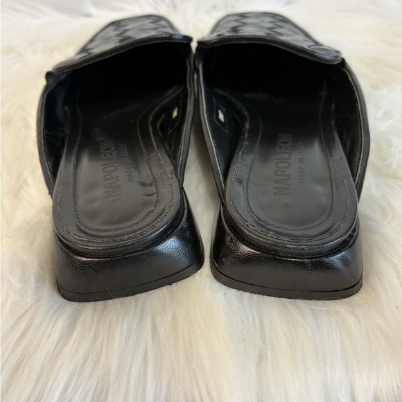 Elegant Black Woven Leather Sandals - Picture 5 of 9